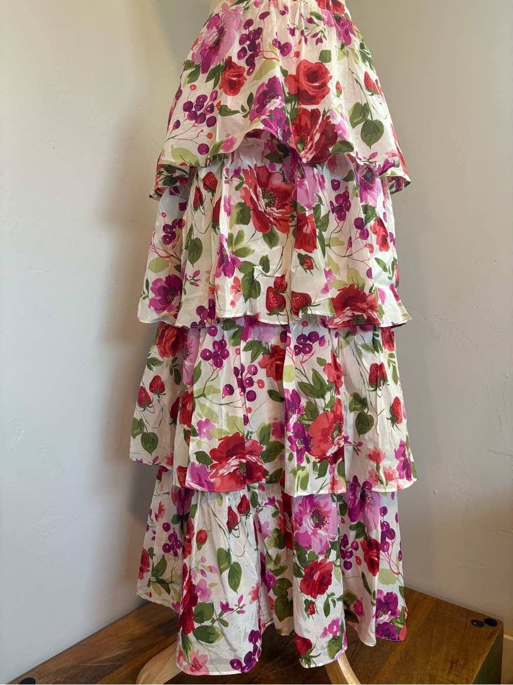 Abercrombie & Fitch White Tiered Floral Maxi Dress with Pink & Red Blooms